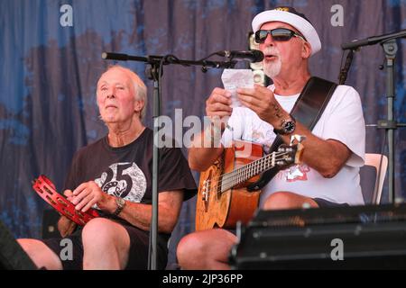 Drummer Gerry Conway and bass player, Dave Pegg, 'Peggy' of Fairport Convention performing at Fairport's Cropredy Convention. Banbury, UK. August 11, Stock Photo