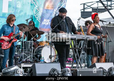 The War and Treaty performs at the Hogs for the Cause benefit on March 30, 2019 in New Orleans, Louisiana, USA Stock Photo