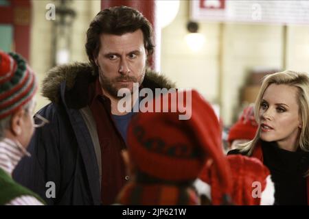 DEAN MCDERMOTT, JENNY MCCARTHY, SANTA BABY 2: CHRISTMAS MAYBE, 2009 Stock Photo