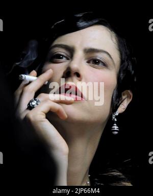Anna mouglalis cigarette hi-res stock photography and images