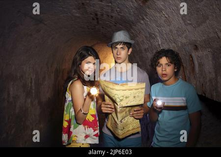 GOMEZ,HENRIE,AUSTIN, WIZARDS OF WAVERLY PLACE: THE MOVIE, 2009 Stock Photo