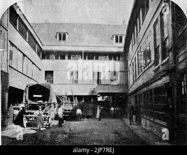 The rear of the Inn and coach yard as they were in 1889 (George Inn, Southwark) Stock Photo