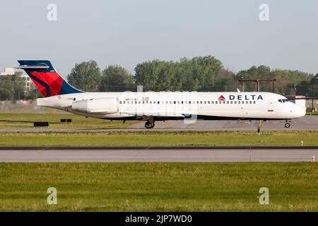 Montreal, Canada. 25th May, 2022. A Delta Air Lines Boeing 717 at Montreal Pierre Elliott Trudeau International Airport. The Boeing 717 is a single-aisle airliner produced by Boeing. The twin-engine airliner was developed for the 100-seat market and originally marketed by McDonnell Douglas is the third generation of the DC-9 family. (Credit Image: © Fabrizio Gandolfo/SOPA Images via ZUMA Press Wire) Stock Photo