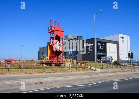 Rhyl, UK: Aug 11, 2022: The world's largest mobile zip line is located beside the Pavilion Theatre Stock Photo