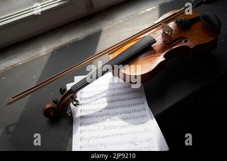 violin, violin family, violins, violin families Stock Photo