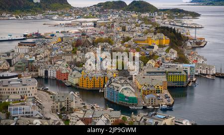 Ålesund is a port town on the west coast of Norway, at the entrance to the Geiranger fjord. It’s known for the art nouveau architectural style in whic Stock Photo