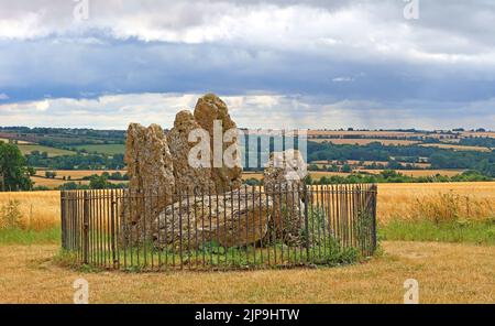 Rollright stones - burial chamber, The Whispering Knights, Little Rollright, Long Compton, Warwickshire, England, UK,  OX7 5QB Stock Photo