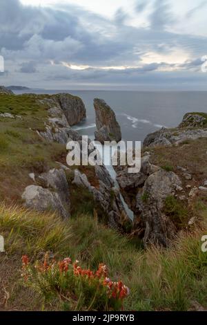 cliff, coastline, acantilados del infierno, cliffs, coastlines Stock Photo