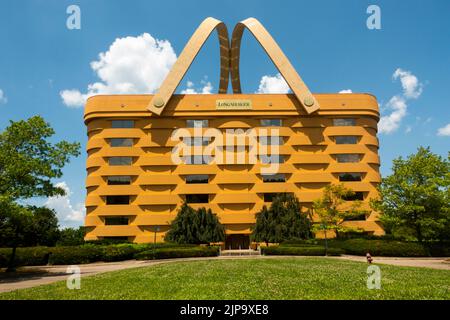 Longaberger big basket office building in Newark Ohio Stock Photo