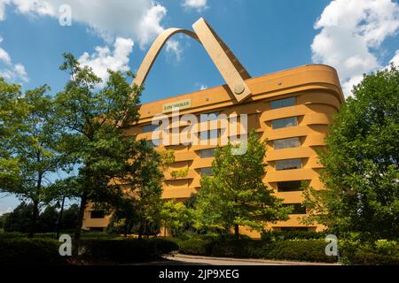 Longaberger big basket office building in Newark Ohio Stock Photo