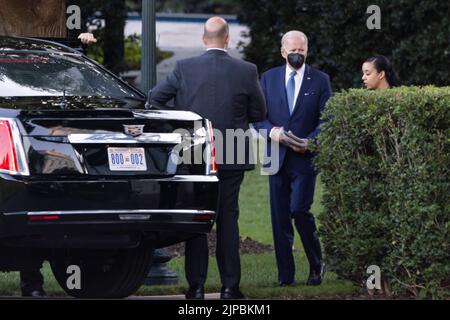 Washington, DC, USA. 16th Aug, 2022. United States President Joe Biden departs the White House for Delaware after signing the Inflation Reduction Act in Washington, DC, USA, 16 August 2022. Passage of the long-delayed $750 billion climate and tax bill was part of a major turnaround for the Biden administration, which had been struggling to move legislation through Congress. Credit: Jim LoScalzo/Pool via CNP/dpa/Alamy Live News Stock Photo