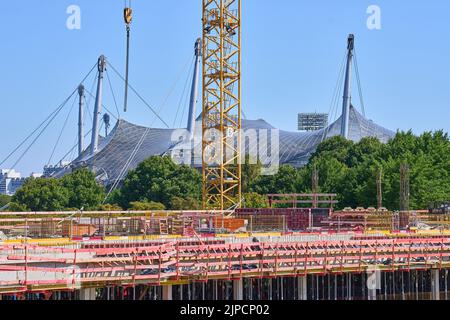 Press event at the construction site of SAP Garden, the new multifunctional sports arena in Olympia Park Munich on Aug 16, 2022 in Munich, Germany. The SAP Garden will be the new home of the Red Bull Munich Ice Hockey club and Bayern Munich Basketball planned at June 2024. © Peter Schatz / Alamy Live News Stock Photo