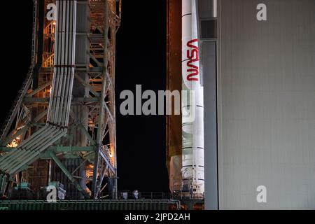 Florida. US, 16/08/2022, NASA's Space Launch System (SLS) rocket with the Orion spacecraft aboard is seen atop a mobile launcher as it rolls out of the Vehicle Assembly Building to Launch Complex 39B, Tuesday, Aug. 16, 2022, at NASA's Kennedy Space Center in Florida. NASA's Artemis I mission is the first integrated test of the agency's deep space exploration systems: the Orion spacecraft, SLS rocket, and supporting ground systems. Launch of the uncrewed flight test is targeted for no earlier than Aug. 29, 2022.Mandatory Credit: Joel Kowsky/NASA via CNP /MediaPunch Stock Photo