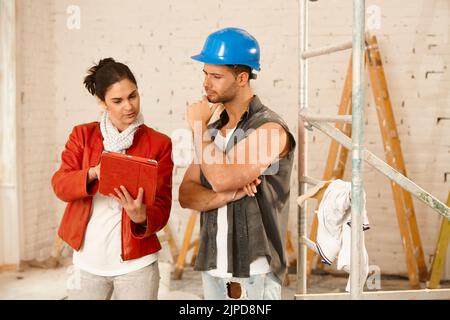 construction worker, meeting, contractor, architect, blue collar, builder, builders, construction workers, worker, feedback, contractors, architects Stock Photo