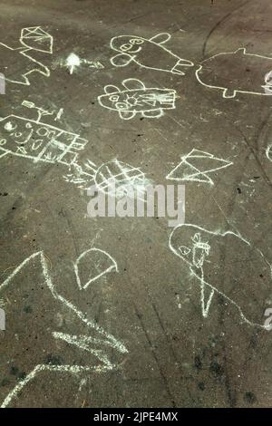 child's drawing, chalk drawing, graffiti, graffitis, street painting Stock Photo