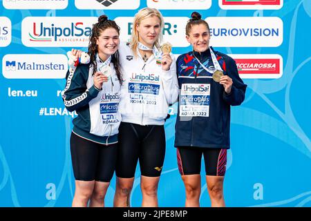 ROME, ITALY - AUGUST 17: Benedetta Pilato of Italy, Ruta Meilutyte of Lithuania, Imogen Clark of England with their medals during the women's 50m breaststroke victory ceremony at the European Aquatics Roma 2022 at Stadio del Nuoto on August 17, 2022 in Rome, Italy (Photo by Nikola Krstic/BSR Agency) NOCNSF Stock Photo