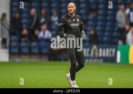 Dave Button #1 of West Bromwich Albion warms up ahead of kick off Stock Photo