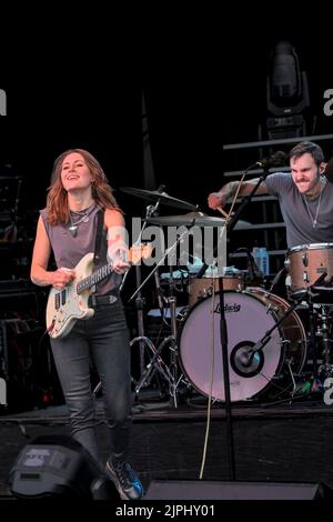 Larkin Poe, Edmonton Folk Music Festival, Edmonton Alberta, Canada Stock Photo