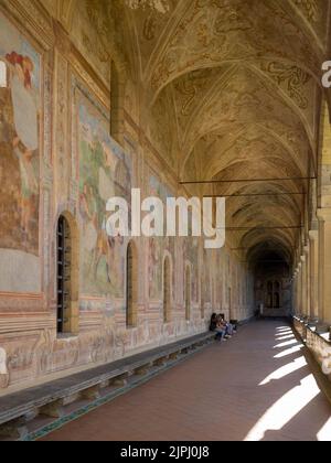 Chiostro Maiolicato or Chiostro delle Clarisse, of the Complesso Monumentale di Santa Chiara, Naples Stock Photo