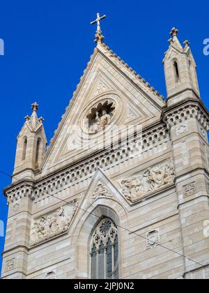 Cattedrale di Santa Maria Assunta facade carvings, Naples Stock Photo