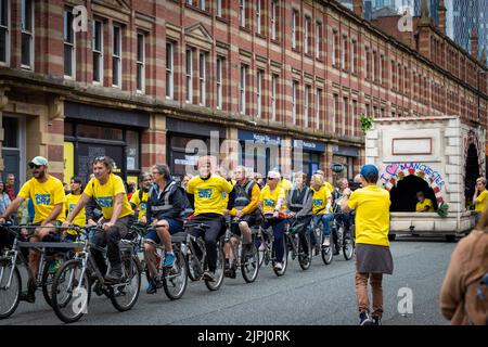 Manchester Day Parade, 19 June 2022: Cyclists & Bicycles Stock Photo