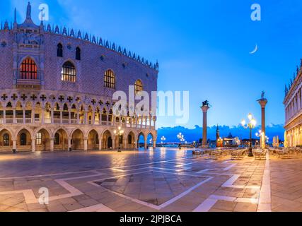 venice, st mark's square, crescent, monolithsäule, venices, st. mark's squares, crescents Stock Photo