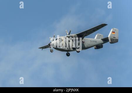 propeller airplane, engine plane, military aircraft, plane, propeller airplanes, engine planes Stock Photo