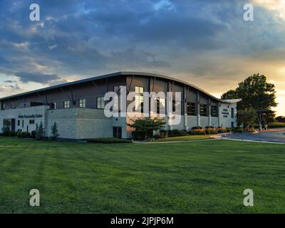 Olathe, Kansas - August, 18 2022 - Corner angle of the Community Center building. Modern efficient architecture Stock Photo