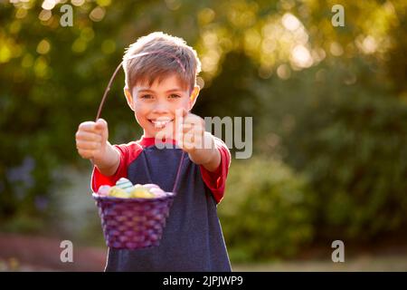boy, smiling, happy, easter, easter egg hunt, boys, smile, happies, easters, easter egg hunts Stock Photo