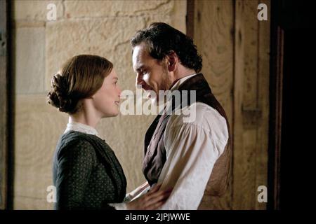 MIA WASIKOWSKA, MICHAEL FASSBENDER, JANE EYRE, 2011 Stock Photo