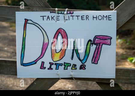 Coombe Hill, Buckinghamshire, UK. 19th August, 2022. A reminder to walkers at Coombe Hill. Many beauty spots have been littered with rubbish over the summer causing risks to wildlife. Credit: Maureen McLean/Alamy Live News Stock Photo