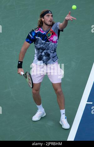 Mason, OH, USA. 18th Sep, 2022. Western and Southern Open Tennis, Mason, OH - Stefanos Tsitsipas celebrates winning against John Isner. August 19, 2022 - Photo by Wally Nell/ZUMA Press (Credit Image: © Wally Nell/ZUMA Press Wire) Stock Photo