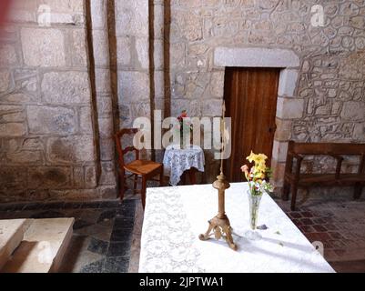 Eglise Saint Pierre de Champillet, XI e siècle, Indre, France Stock Photo