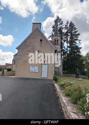 Eglise Saint Pierre de Champillet, XI e siècle, Indre, France Stock Photo