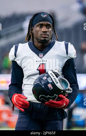 INGLEWOOD, CA - AUGUST 20: Los Angeles Chargers linebacker Carlo Kemp (54)  looks on during the NFL preseason game between the Dallas Cowboys and the  Los Angeles Chargers on August 20, 2022