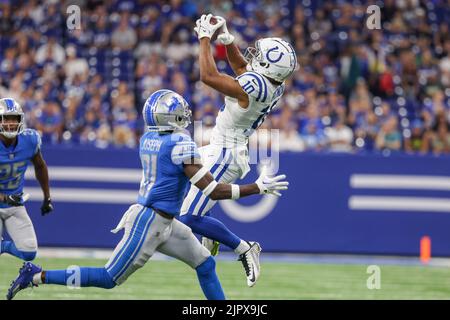 Detroit Lions safety Kerby Joseph prays in the end zone before an NFL  football game against the Chicago Bears Sunday, Nov. 13, 2022, in Chicago.  (AP Photo/Charles Rex Arbogast Stock Photo - Alamy