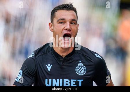 BRUGGES, BELGIUM - AUGUST 21: Ferran Jutgla of Club Brugge KV celebrating scoring his sides first goal during the Jupiler Pro League match between Club Brugge KV and KV Kortrijk at the Jan Breydelstadion on August 21, 2022 in Brugges, Belgium (Photo by Joris Verwijst/Orange Pictures) Stock Photo