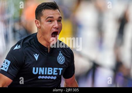 BRUGGES, BELGIUM - AUGUST 21: Ferran Jutgla of Club Brugge KV celebrating scoring his sides first goal during the Jupiler Pro League match between Club Brugge KV and KV Kortrijk at the Jan Breydelstadion on August 21, 2022 in Brugges, Belgium (Photo by Joris Verwijst/Orange Pictures) Stock Photo