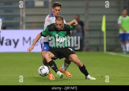 Foto Michele Nucci/LaPresse 20 Agosto 2022 - Reggio Emilia, Italia  sport calcio  Sassuolo Calcio u.s. Vs. Lecce u.s. - Campionato di calcio Serie A TIM 2022/2023 - stadio &#x201c;Mapei&#x201d; Nella foto: Davide Frattesi (Sassuolo C.u.s.)   Photo Michele Nucci/LaPresse  August 20, 2022 - Reggio Emilia, Italy  sport soccer Sassuolo calcio u.s. Vs. Lecce u.s.  - Italian Football Championship League A TIM 2022/2023 - &#x201c;Mapei&#x201d; stadium In the pic: Davide Frattesi (Sassuolo C.u.s.) Stock Photo