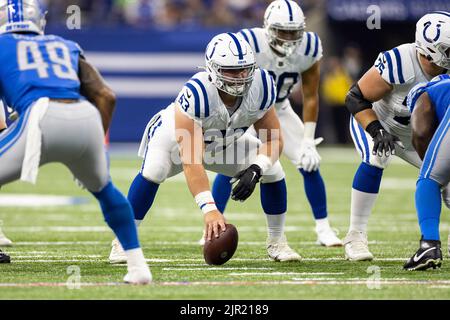 Indianapolis Colts offensive lineman Danny Pinter (63) lines up