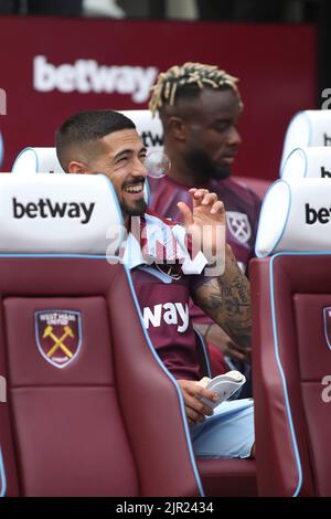 London, UK. 21st Aug, 2022. Manuel Lanzini of West Ham United before the Premier League match between West Ham United and Brighton and Hove Albion at the London Stadium, Queen Elizabeth Olympic Park, London, England on 21 August 2022. Photo by Joshua Smith. Editorial use only, license required for commercial use. No use in betting, games or a single club/league/player publications. Credit: UK Sports Pics Ltd/Alamy Live News Stock Photo