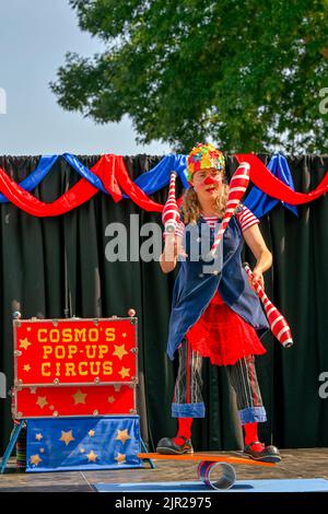 Cosmo's Pop-Up Circus, Arts Alive Festival, Downtown Langley, British Columbia, Canada Stock Photo