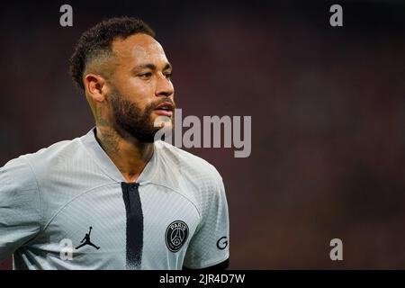LILLE, FRANCE - AUGUST 21: Neymar Jr of Paris Saint-Germain during the Ligue 1 Uber Eats match between Lille OSC and Paris Saint-Germain at the Stade Pierre-Mauroy on August 21, 2022 in Lille, France (Photo by Joris Verwijst/Orange Pictures) Stock Photo