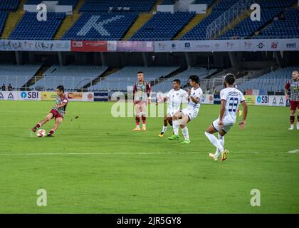 Kolata, India. 20th Aug, 2022. ATK Mohun Bagan FC ( green & Maroon ) played against Rajasthan United FC ( white) in the match no 9 for the group B, during the Durand cup football 2022 played at The Vivekananda Yuba Bharati Krirangan ( VYBK ) in Kolkata on 20-08-2022.ATK Mohun Bagan loses 2-3 to Rajasthan United (Credit Image: © Amlan Biswas/Pacific Press via ZUMA Press Wire) Stock Photo