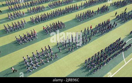 HANDAN, CHINA - AUGUST 21, 2022 - An aerial photo shows Senior one student students taking part in military training in Handan, Hebei Province, China, Stock Photo