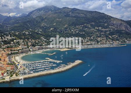 Alpes-Maritimes department (south-eastern France): city of Menton. Aerial view of the seaside resort and its harbours, Port-Vieux and Garavan. Stock Photo