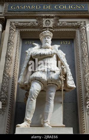 monument-of-gaspard-de-coligny-murdered-during-the-saint-bartholomew
