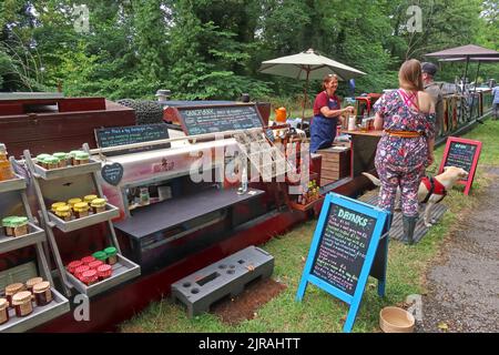 Gangplank spirits and preserves narrow boat - barge shop on Vale of Llangollen, Trevor, Llangollen, Wales, UK,  LL20 7TP Stock Photo