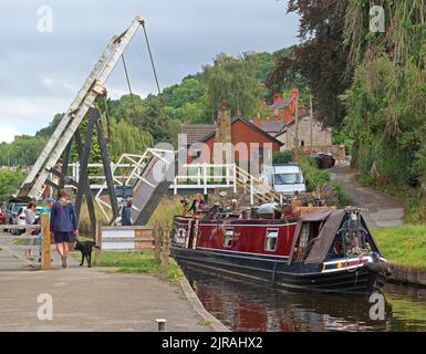 The Frederick William CR 47756 traditional barge at open Bascule bridge, Vale of Llangollen, Trevor, Llangollen, Wales, UK,  LL20 7TP Stock Photo