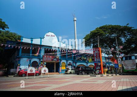 Malacca, Malaysia - August 10, 2022: View from Samudera Square to the Menara Taming Sari  observation tower. The observation platform moving up for to Stock Photo